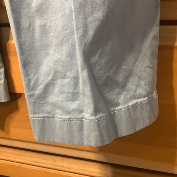 Vineyard Vines (32”x34”) - Picture 10 of 13